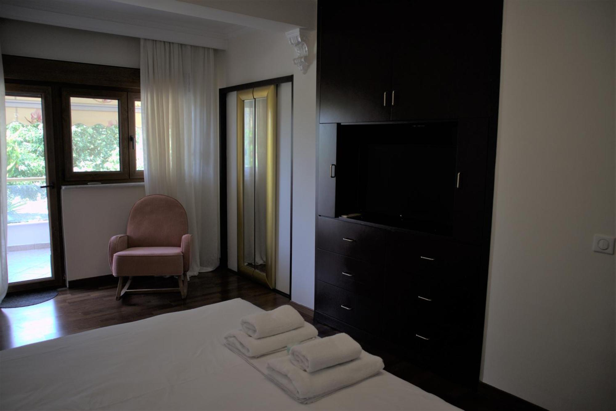 Kouros At The Park Apartment Александруполис Екстериор снимка