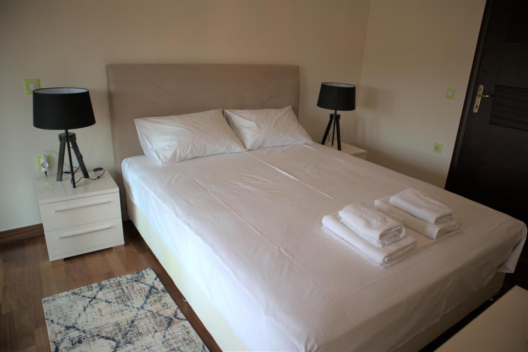 Kouros At The Park Apartment Александруполис Екстериор снимка